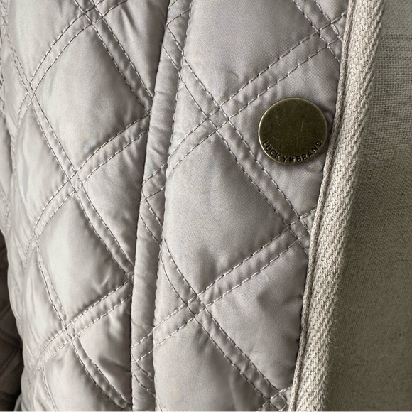 Lucky Brand Women’s Quilted Jacket Coat With Fleece - Picture 5 of 6